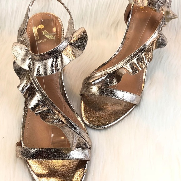 🆕Report Gold Metallic Ruffle Asymmetrical heels 9 - Picture 1 of 7